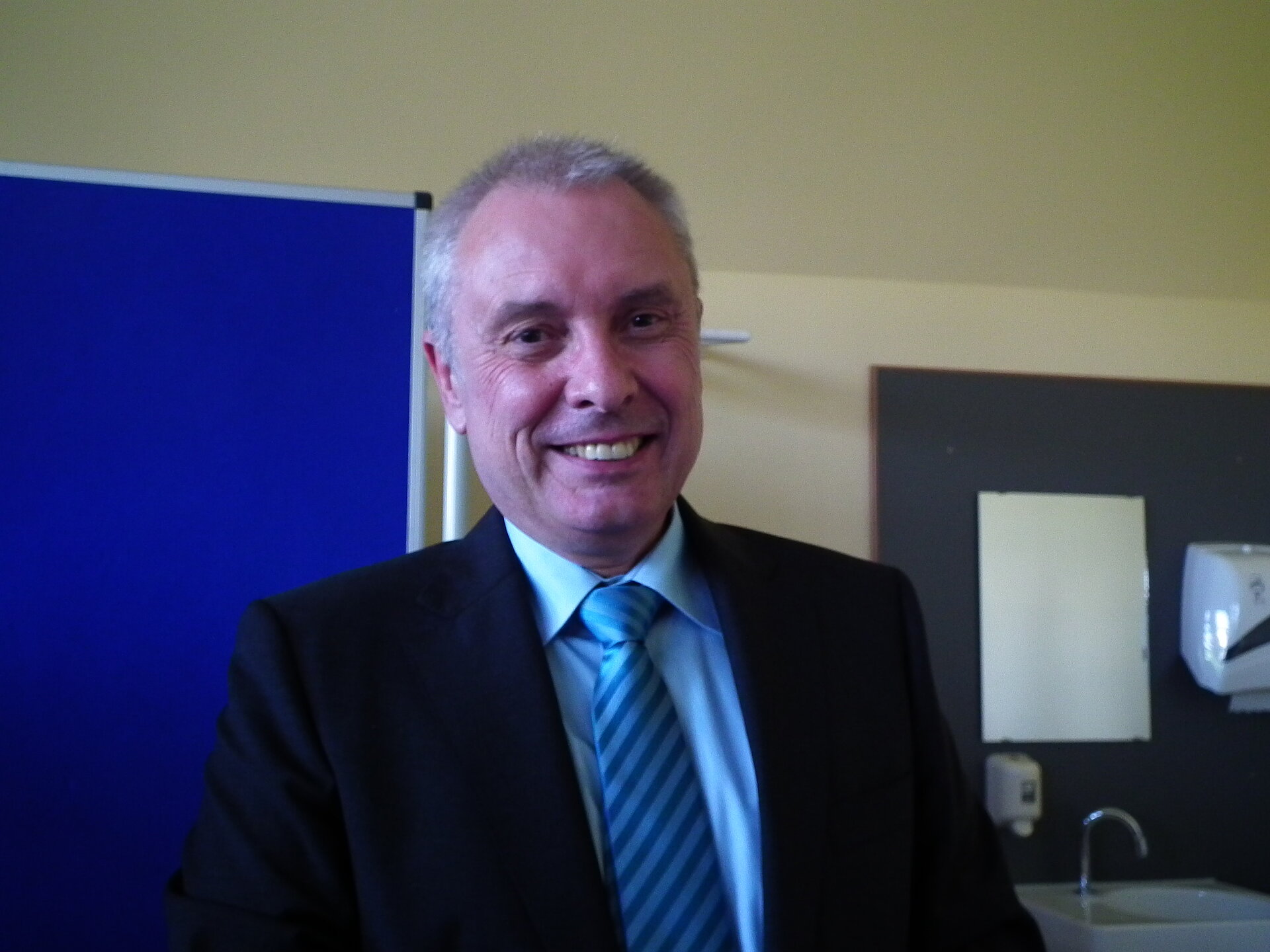 Ein zufriedenstellender Tag für unseren neuen Schulleiter