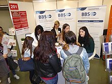 Schüler der BBS SGH als Berater